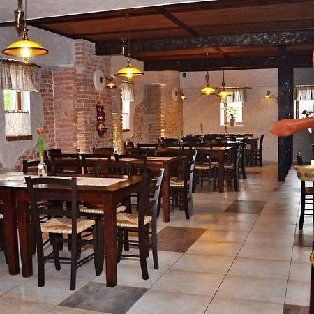 Granarollo Penzion Pizzeria Mlynany Exterior photo